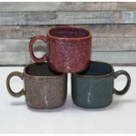 Tasse à café "Kubikolor" 200 mL - dim 6,5 x 7,5 x 10,5 cm - en céramique émail réactif coloris rose, bleu, taupe - A création